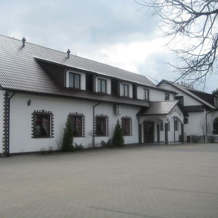 Zajazd Skalny Ostrów Mazowiecka Exterior foto