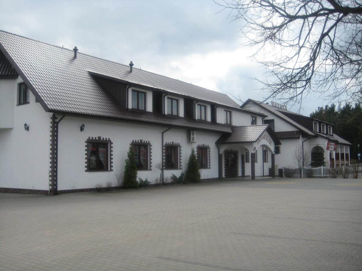 Zajazd Skalny Ostrów Mazowiecka Exterior foto